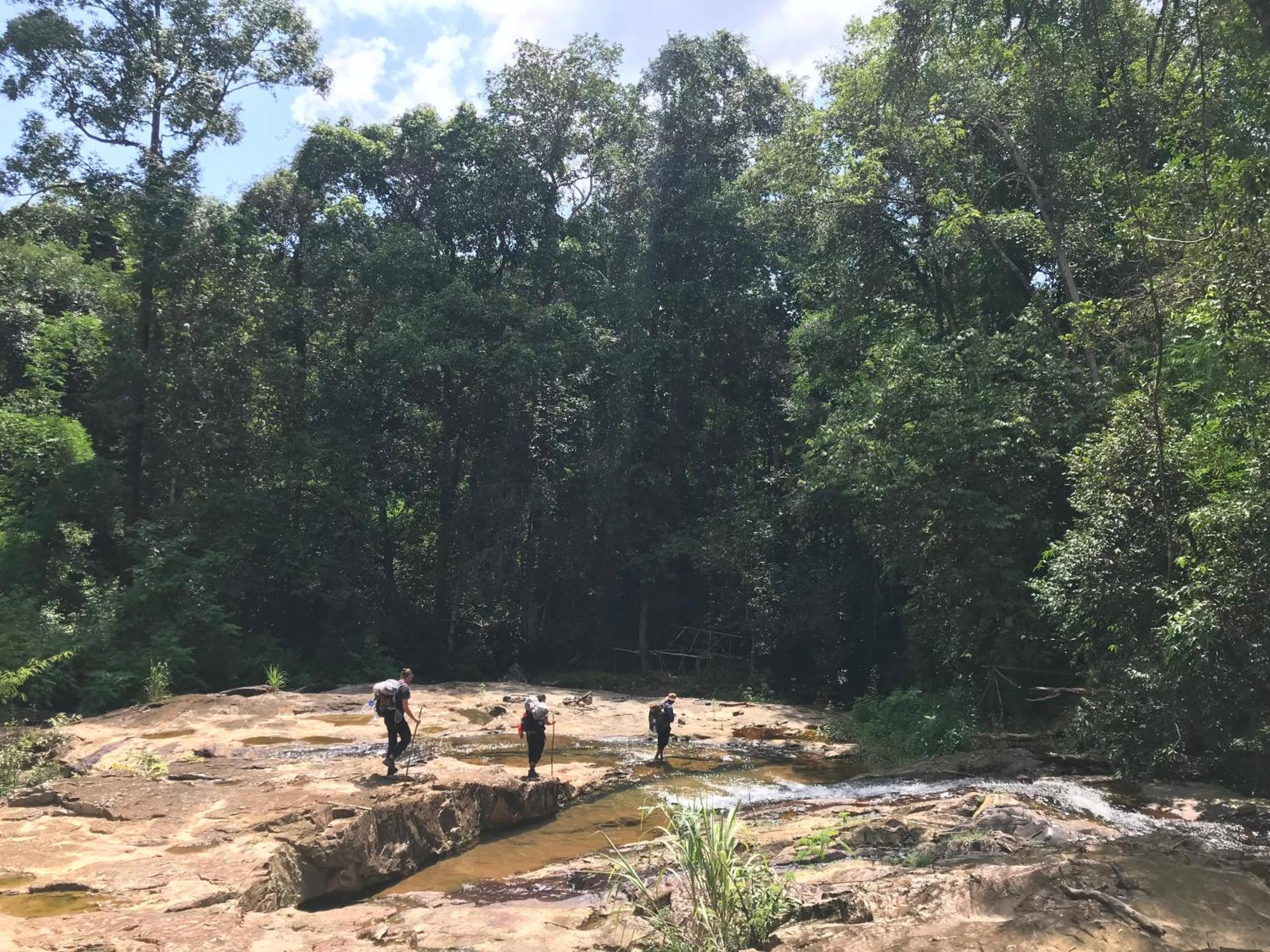 Happy Homestay Banlung & Trekking Экстерьер фото