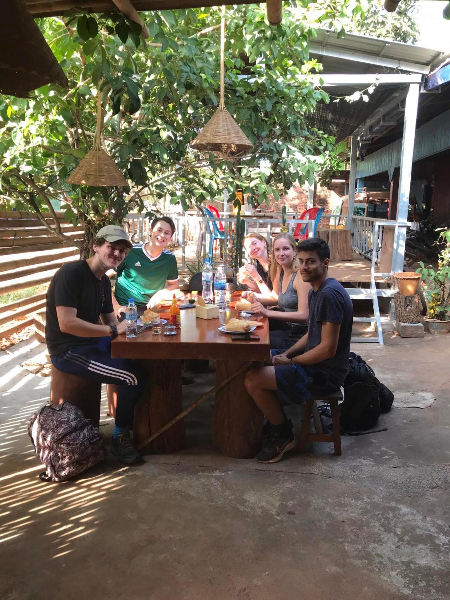 Happy Homestay Banlung & Trekking Экстерьер фото